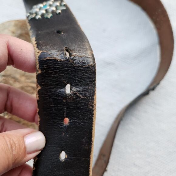 B low the belt studded and turquoise belt only - Picture 5 of 9